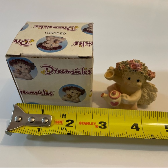 2/$30 Dreamsicles 1998 DC021 Angel Cherub High Tea Collectible Mini Figurine NIB - Picture 11 of 12